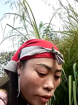 CoMay003 online show from 12.17.25