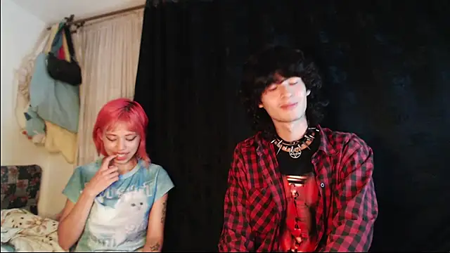 Snapshot of MixiPeach chatting on 06.20.26 MixiPeach online show from 06.20.26