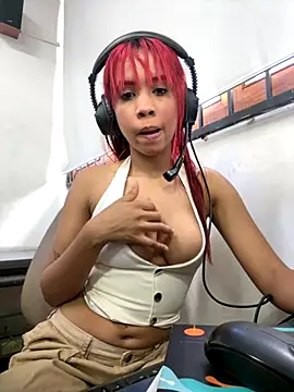 samiacooper25 online show from 10.14.25