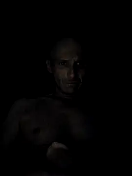 Snapshot of Romance32 chatting on 11.11.25 Romance32 online show from 11.11.25