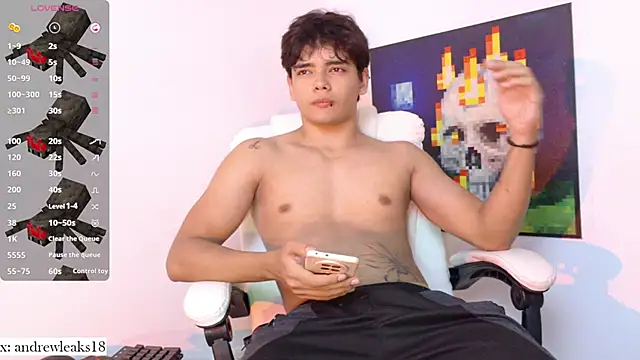 Snapshot of an_drew18 chatting on 11.04.25 an drew18 online show from 11.04.25