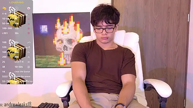 Snapshot of an_drew18 chatting on 11.15.25 an drew18 online show from 11.15.25