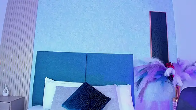 Laura Ivy online show from 03.27.26