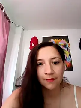 Snapshot of Agatha_bellucci_ chatting on 10.05.25 Agatha bellucci online show from 10.05.25