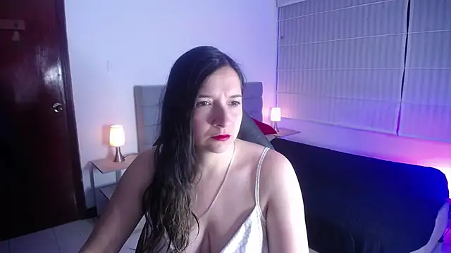 Snapshot of Agatha_bellucci_ chatting on 10.27.25 Agatha bellucci online show from 10.27.25