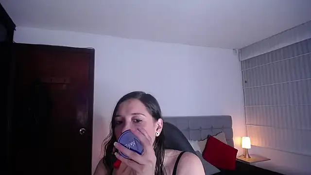 Snapshot of Agatha_bellucci_ chatting on 10.31.25 Agatha bellucci online show from 10.31.25