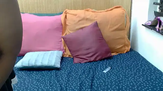 EXOTICBABEXX online show from 10.15.25