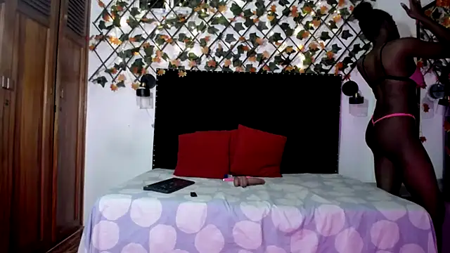 vzoeycooper online show from 11.10.25