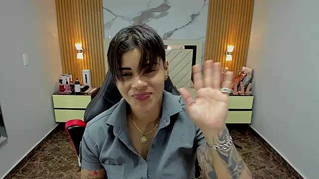 KAROLLJONES1 online show from 11.01.25