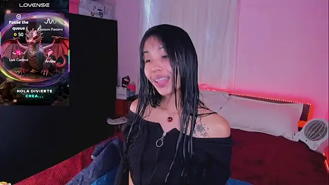 Snapshot of Miss_Charlottet chatting on 02.11.26 Miss Charlottet online show from 02.11.26