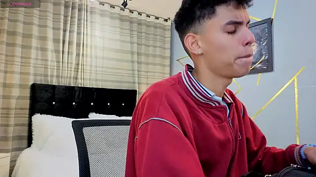 Room 69x online show from 11.16.25