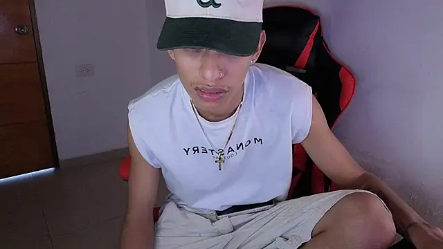 Snapshot of sung_yol chatting on 05.09.26 sung yol online show from 05.09.26