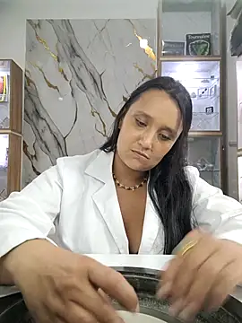 Snapshot of Esmeralda333 chatting on 08.08.26 Esmeralda333 online show from 08.08.26