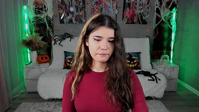 Snapshot of AnoraDark chatting on 10.14.25 AnoraDark online show from 10.14.25