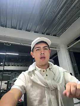 Snapshot of KAY_MONROE chatting on 11.16.25 KAY MONROE online show from 11.16.25