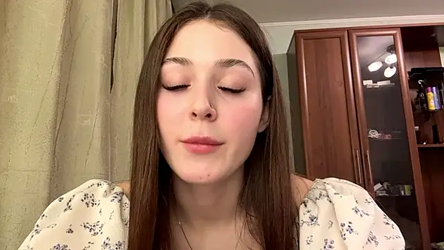 Adel strongwoman online show from 03.05.26