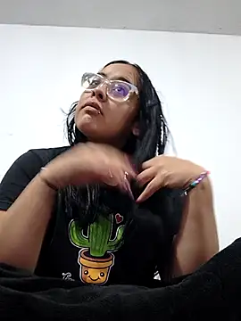 Sofia leving online show from 09.26.25