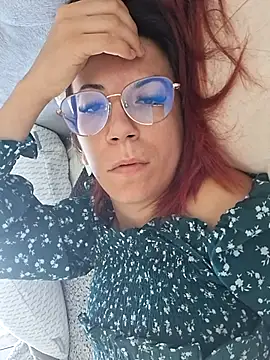 Snapshot of Anayssa_ chatting on 09.16.25 Anayssa online show from 09.16.25