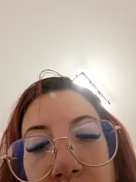 Snapshot of Anayssa_ chatting on 09.22.25 Anayssa online show from 09.22.25