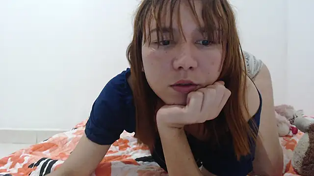 Dolly Peach  online show from 10.03.25