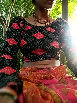Snapshot of Sonam_tripathi chatting on 09.09.25 Sonam tripathi online show from 09.09.25