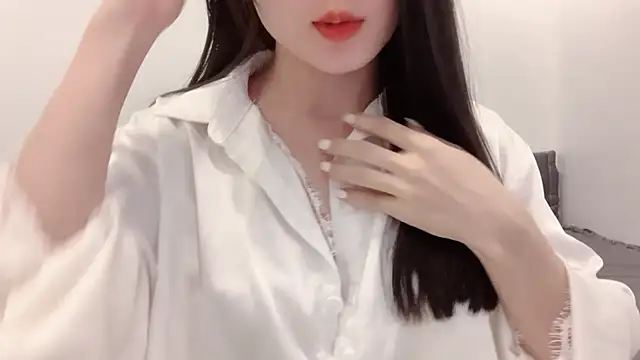 Snapshot of ___Lily___ chatting on 05.14.26 Lily online show from 05.14.26