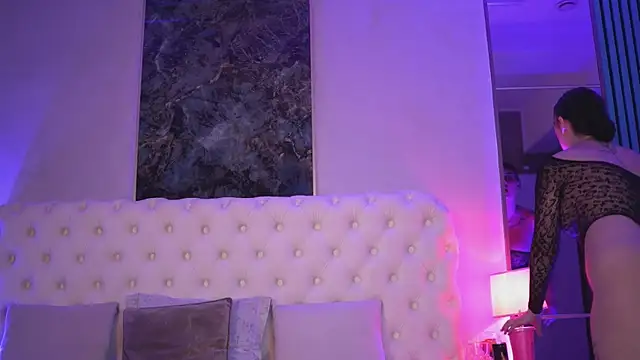 KendraMoon online show from 10.22.25