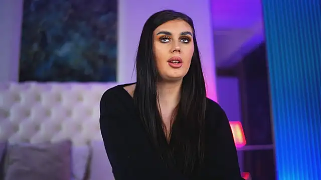 KendraMoon online show from 11.07.25