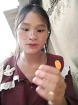 saronla 03 online show from 10.11.25