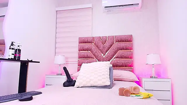 emma madi online show from 12.20.25