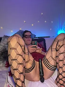 Nadja Noir online show from 01.06.26