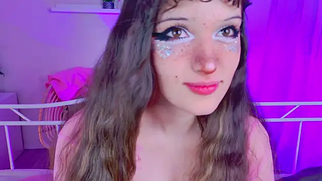 Snapshot of kamila_blush chatting on 01.09.26 kamila blush online show from 01.09.26