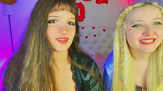 Snapshot of kamila_blush chatting on 02.28.26 kamila blush online show from 02.28.26