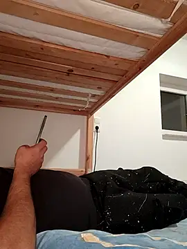 Snapshot of flr196 chatting on 09.27.25 flr196 online show from 09.27.25