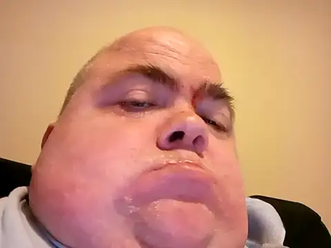 Nigel1121 online show from 04.10.26