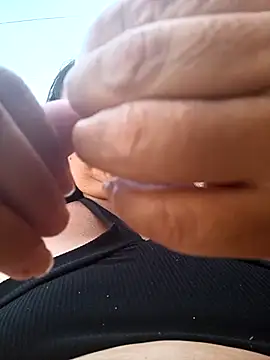 Snapshot of Dirty-Mature chatting on 11.11.25 Dirty-Mature online show from 11.11.25