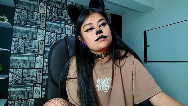 Mia Morelli  online show from 10.02.25