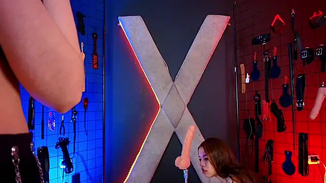 Snapshot of MrCharlotte_bdsm chatting on 10.08.25 MrCharlotte bdsm online show from 10.08.25