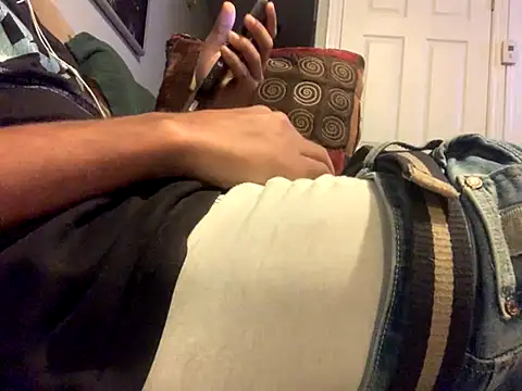 Snapshot of Insurance-03 chatting on 10.07.25 Insurance-03 online show from 10.07.25