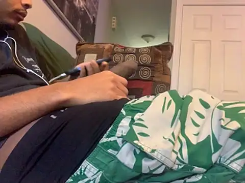 Snapshot of Insurance-03 chatting on 11.02.25 Insurance-03 online show from 11.02.25