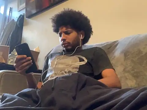 Snapshot of Insurance-03 chatting on 11.14.25 Insurance-03 online show from 11.14.25