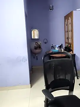 Snapshot of mallu-lover chatting on 09.14.25 mallu-lover online show from 09.14.25