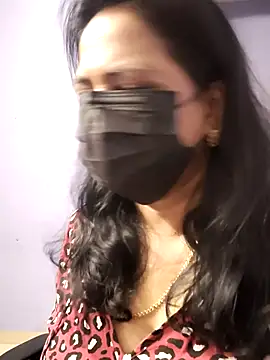 Snapshot of mallu-lover chatting on 09.20.25 mallu-lover online show from 09.20.25