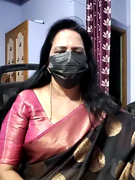 Snapshot of mallu-lover chatting on 09.24.25 mallu-lover online show from 09.24.25