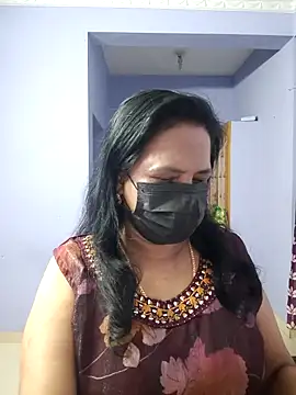 Snapshot of mallu-lover chatting on 09.29.25 mallu-lover online show from 09.29.25