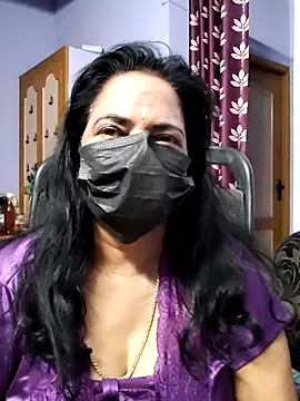 Snapshot of mallu-lover chatting on 09.30.25 mallu-lover online show from 09.30.25