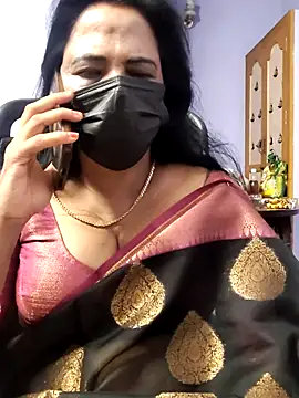 Snapshot of mallu-lover chatting on 10.03.25 mallu-lover online show from 10.03.25