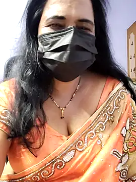 Snapshot of mallu-lover chatting on 10.12.25 mallu-lover online show from 10.12.25