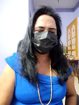 Snapshot of mallu-lover chatting on 10.21.25 mallu-lover online show from 10.21.25