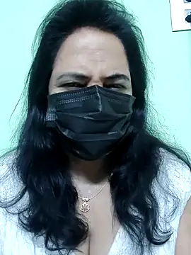 Snapshot of mallu-lover chatting on 10.23.25 mallu-lover online show from 10.23.25